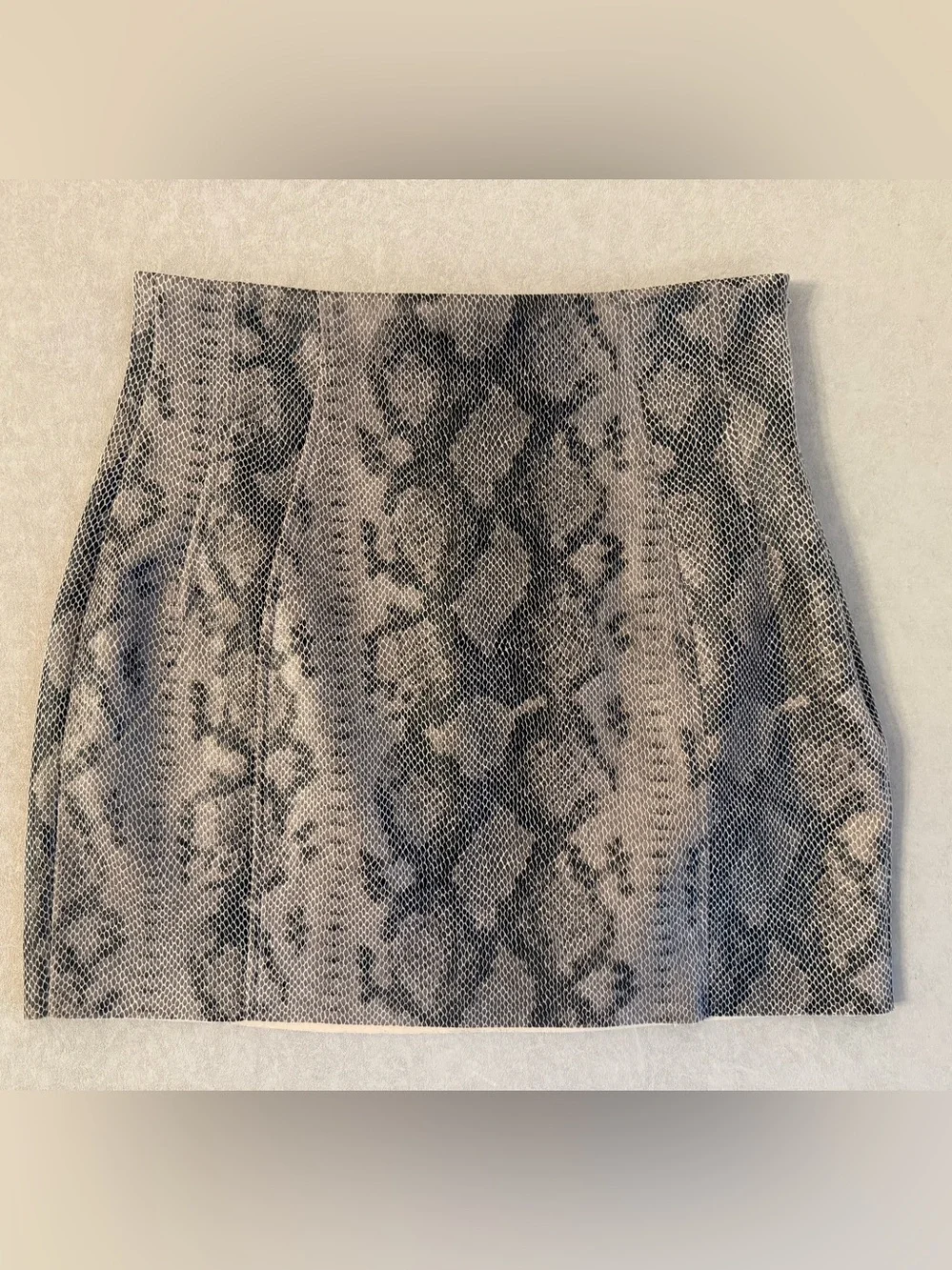 Zara Snakeskin Print High Rise A-Line Mini Skirt Brown Taupe Beige Black Size M